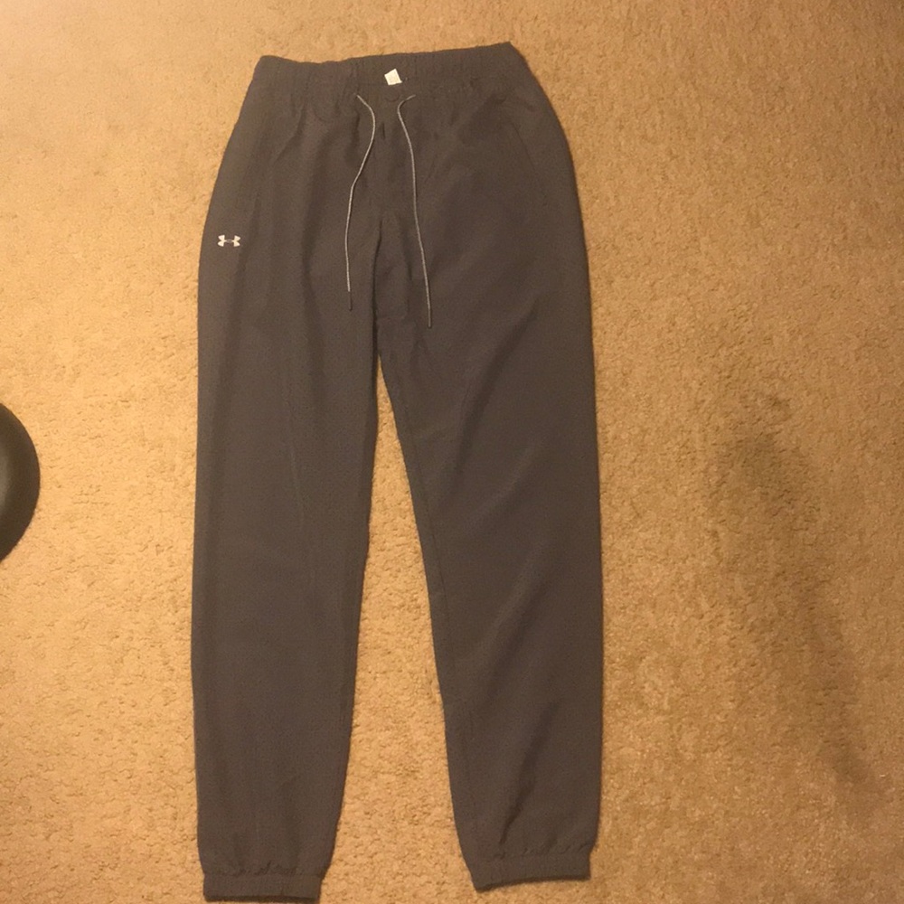 UNDER ARMOUR JOGGER PANTS